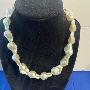 DENKAYS STATEMENT NECKLACE